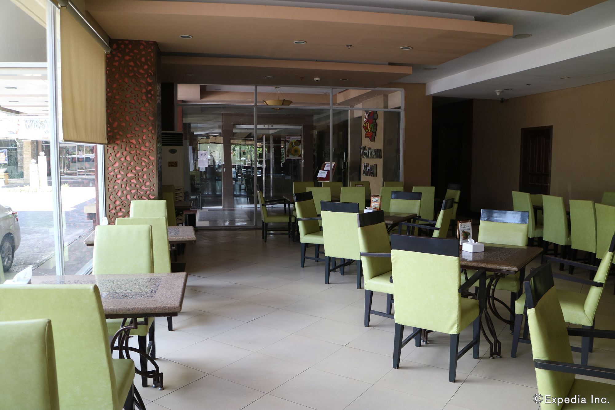 Mo2 Westown Hotel Iloilo Экстерьер фото