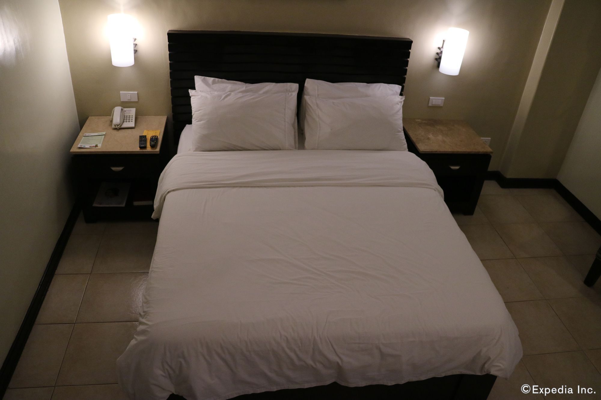 Mo2 Westown Hotel Iloilo Экстерьер фото