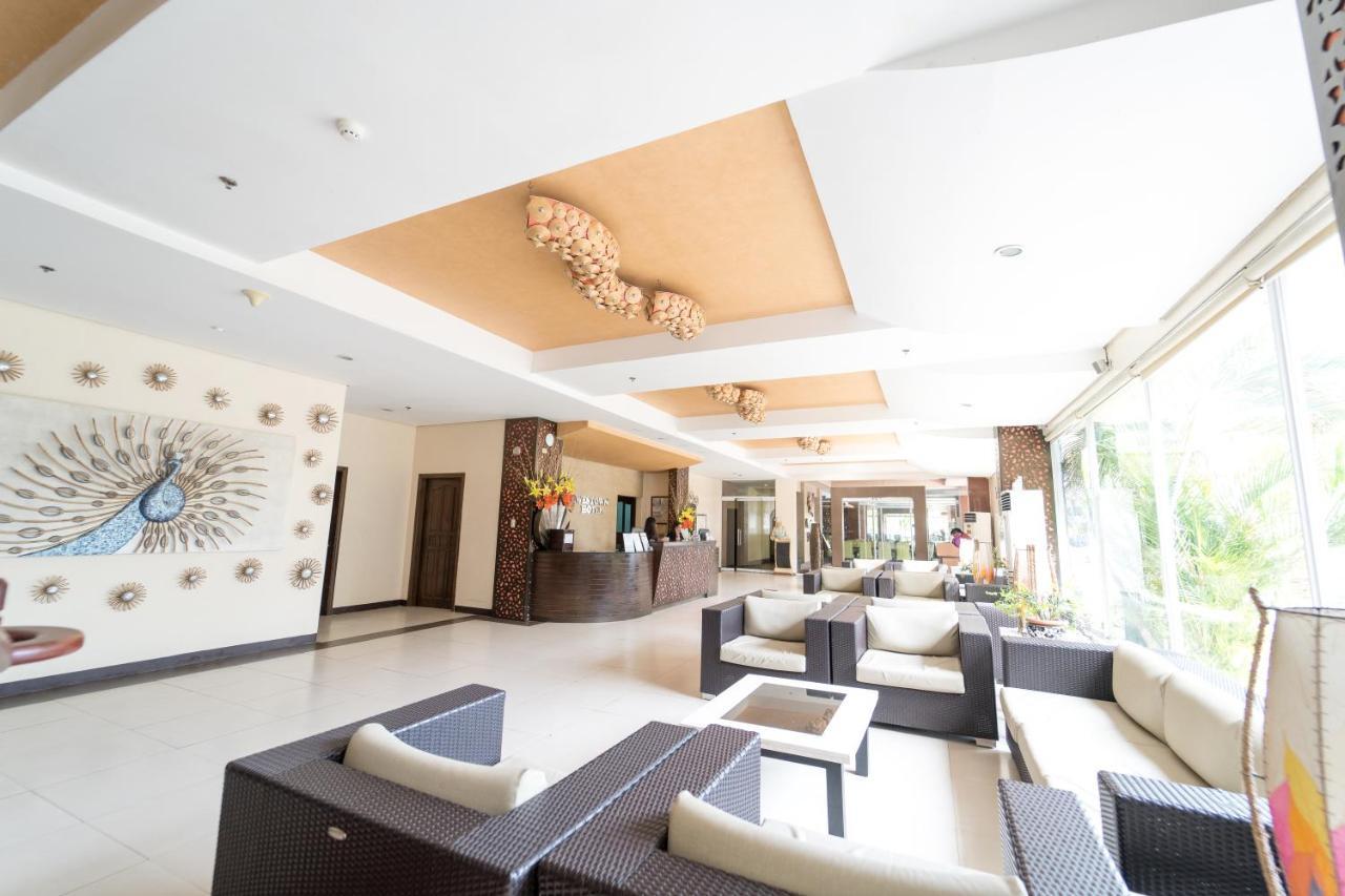 Mo2 Westown Hotel Iloilo Экстерьер фото